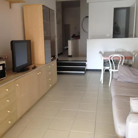 Quadrilocale Portofino Est Апартаменты